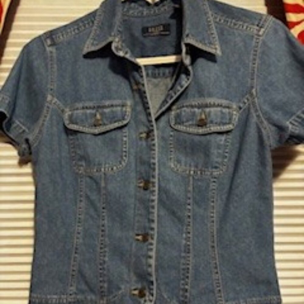 Denim short sleeve button down shirt with beaded floral design, Crazy Horse, SM